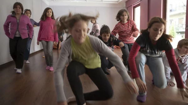 Εργαστήριο για μικρούς ζογκλέρ  