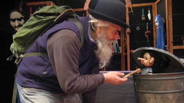 Κουκλοθεατρική περιπέτεια με τον Πινόκιο