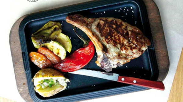 9 ξεχωριστά κρεατοφαγικά στέκια για να μπείτε στο ψητό! 