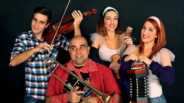 Είδαμε την «Τρελή τρελή ΑΒ 2»