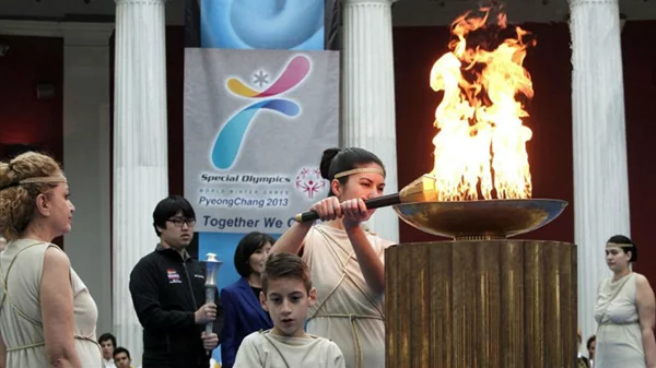 Ξεκινά το ταξίδι της «Φλόγας της Ελπίδας»