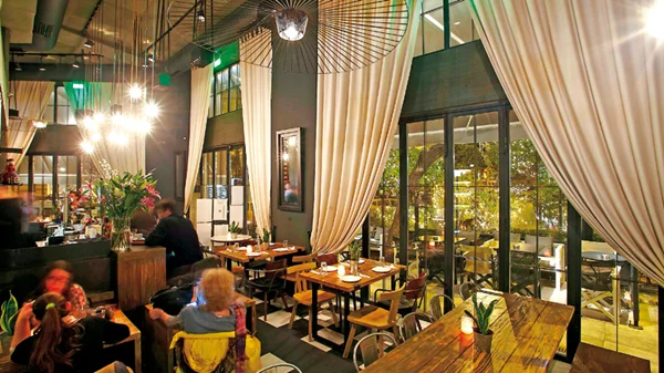 Νάξος in action στο... Παγκράτι