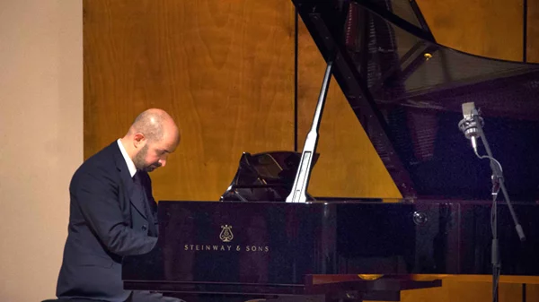 «Το piano στα (πολύ) forte του»: υποδειγματικά ρεσιτάλ Ζουγανέλη και Παληού