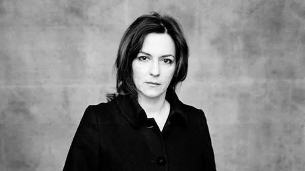 Η Μαρτίνα Γκέντεκ παίρνει την κατάσταση στα χέρια της