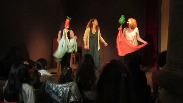 Μια κατσαρόλα παραμύθια