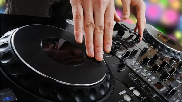 Clubbing στο Γκάζι όπως παλιά