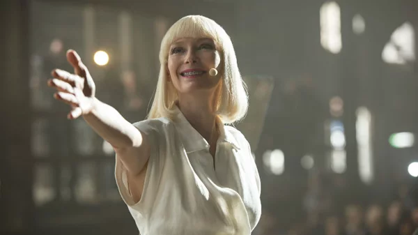 Η Τίλντα Σουίντον έχει κάτι να σας πει