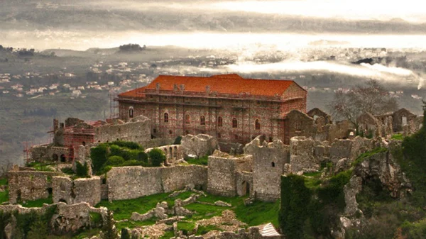 Μυστράς: Ανακαλύπτοντας την ιστορία σε ένα φθινοπωρινό weekend