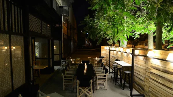 Αυτή η βασίλισσα... ξεπόρτισε 