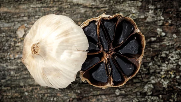 Το σκόρδο φορούσε μαύρα!