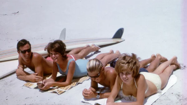 Το Flix It «σερφάρει» στη Στέγη Γραμμάτων και Τεχνών