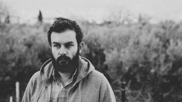 Ο Larry Gus θέλει να κάνει το γύρο της Πλατείας Νερού