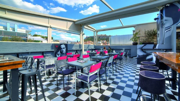 Το 1ο Φεστιβάλ Βιολογικού Κρασιού βλέπει Ακρόπολη 