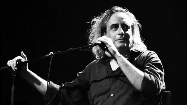 Με Αγγελάκα, Διάφανα, Last Drive... κάτι παραπάνω από γιορτή