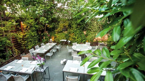 BBQ στον κήπο του «Chefi»