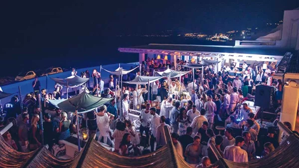 Αυτή είναι η Μύκονος του 2017