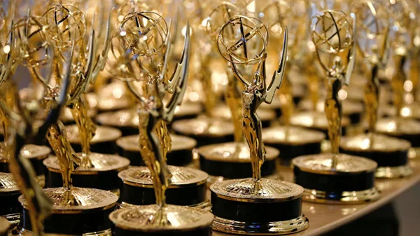 Πόσο κοστίζουν οι υποψηφιότητες των Emmys;