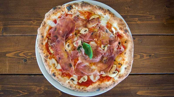 «Νapolitivo», από τη Νάπολη στη Μαρίνα Φλοίσβου!