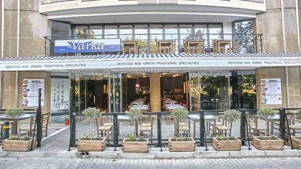 Μια «Varka» αρμενίζει στο Παγκράτι