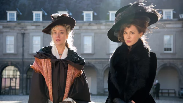 Τι είναι αυτό που κάνει τη Τζέιν Όστιν να γοητεύει το σινεμά του 21ου αιώνα;