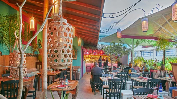 Η εξωτική ταράτσα του «Andaman Sky» 