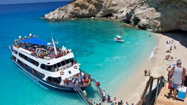 Λευκάδα σημαίνει μαγευτικό, «εύκολο» και κοντινό Ιόνιο