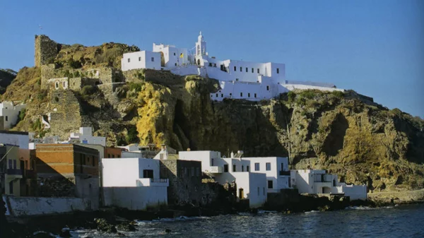 Τα πανηγύρια της Παναγίας: νοστιμιές και χαρές με τη... χάρη της