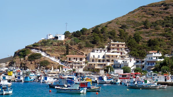 Στους Φούρνους, αδέλφια, στους Φούρνους!