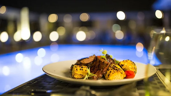 Healthy προτάσεις και live BBQ στο «St’ Astra Blue»