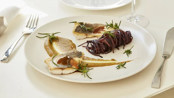 Τήνος και Ίος, τα νέα γευστικά αστέρια του Αιγαίου