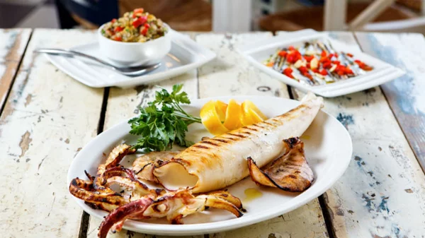 Νησιώτικη αίσθηση στα «Καλάμια» 