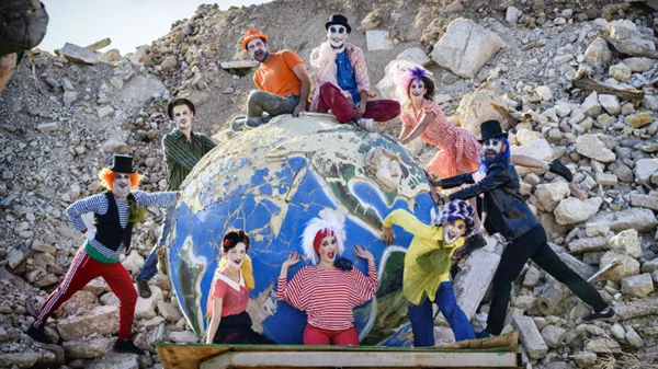 Το Γυάλινο θέατρο των παιδιών