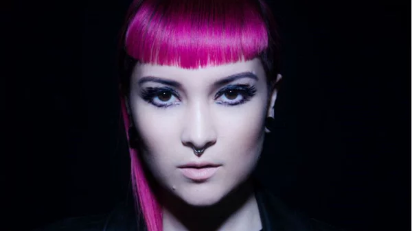 Η περιζήτητη Maya Jane Coles έρχεται στην Αθήνα