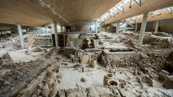 Το Ακρωτήρι γιορτάζει και ζητά την βοήθειά μας