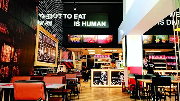 Κρατάει… φουλ του κοτόπουλου 