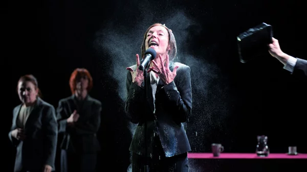 The roof is on fire! Όλα όσα πρέπει να ξέρετε για το φετινό πρόγραμμα της Στέγης