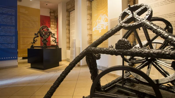 Επιστημονικές ανακαλύψεις από την Κίνα στο Θησείο