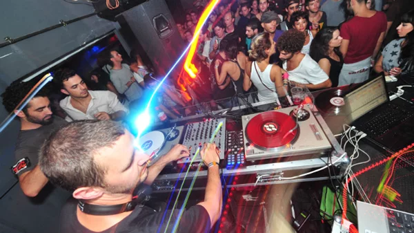 Athens Calling: 11 ματιές στην πόλη (28/9 – 4/10)