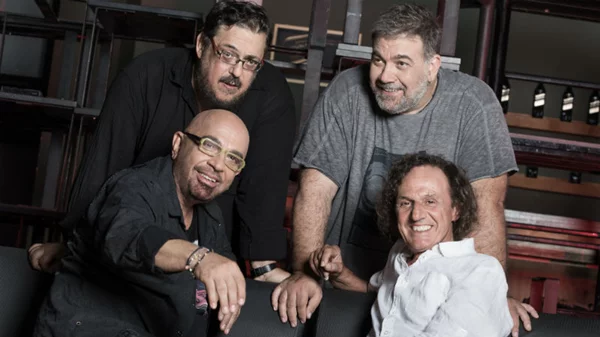 Να δεις τι μας έχει για το χειμώνα η παρέα της «Ακτής Πειραιώς»