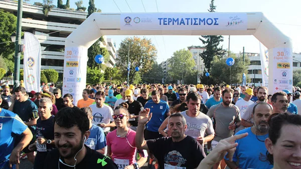 31ος Γύρος της Αθήνας: Τζόγκινγκ επί της Πειραιώς σε ώρα αιχμής; Κι όμως γίνεται!