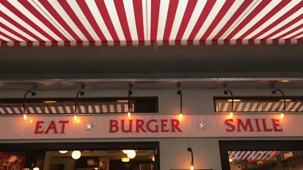 «Big Boy» με τα μπέργκερ του