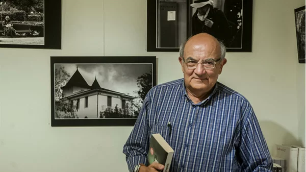 Ο Αντώνης Γκόλτσος μας εξηγεί γιατί «το ελληνικό αστυνομικό μυθιστόρημα τα έχει όλα»!