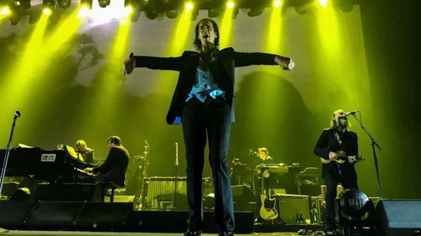 Ο Nick Cave έχει γενέθλια και εμείς θυμόμαστε μερικές από τις αξέχαστες στιγμές του στην Ελλάδα