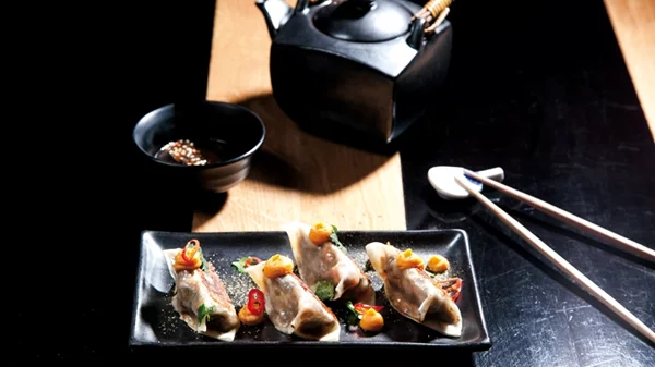 Ethnic Food: 13 εστιατόρια μας ταξιδεύουν στις κουζίνες του κόσμου