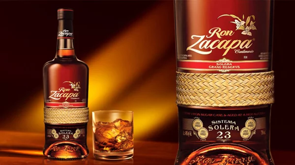 Ρούμι και σοκολάτα σε λαχταριστά ζευγαρώματα