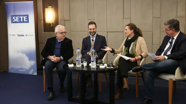 Ποιός σαμποτάρει τον πολιτιστικό τουρισμό; 