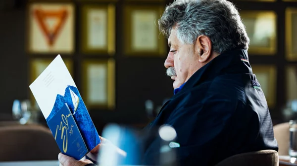 Τι συμβαίνει όταν ο Λευτέρης Λαζάρου φτιάχνει τάπας