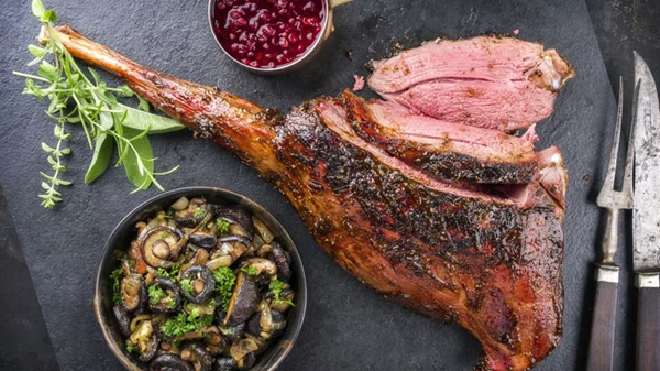 Γιορτινά εδέσματα με κυνήγι και DARK σοκολάτα για επιδόρπιο – ένα εκλεπτυσμένο pairing