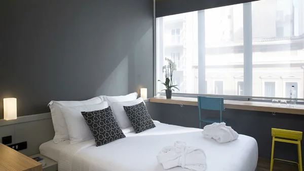 Μπήκαμε πρώτοι στο πιο καινούργιο ξενοδοχείο της Αθήνας