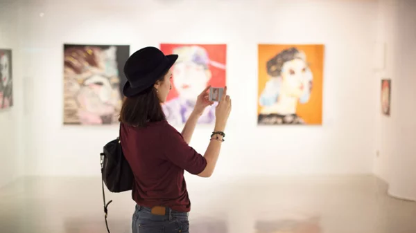 Τα εγκαίνια της εβδομάδας